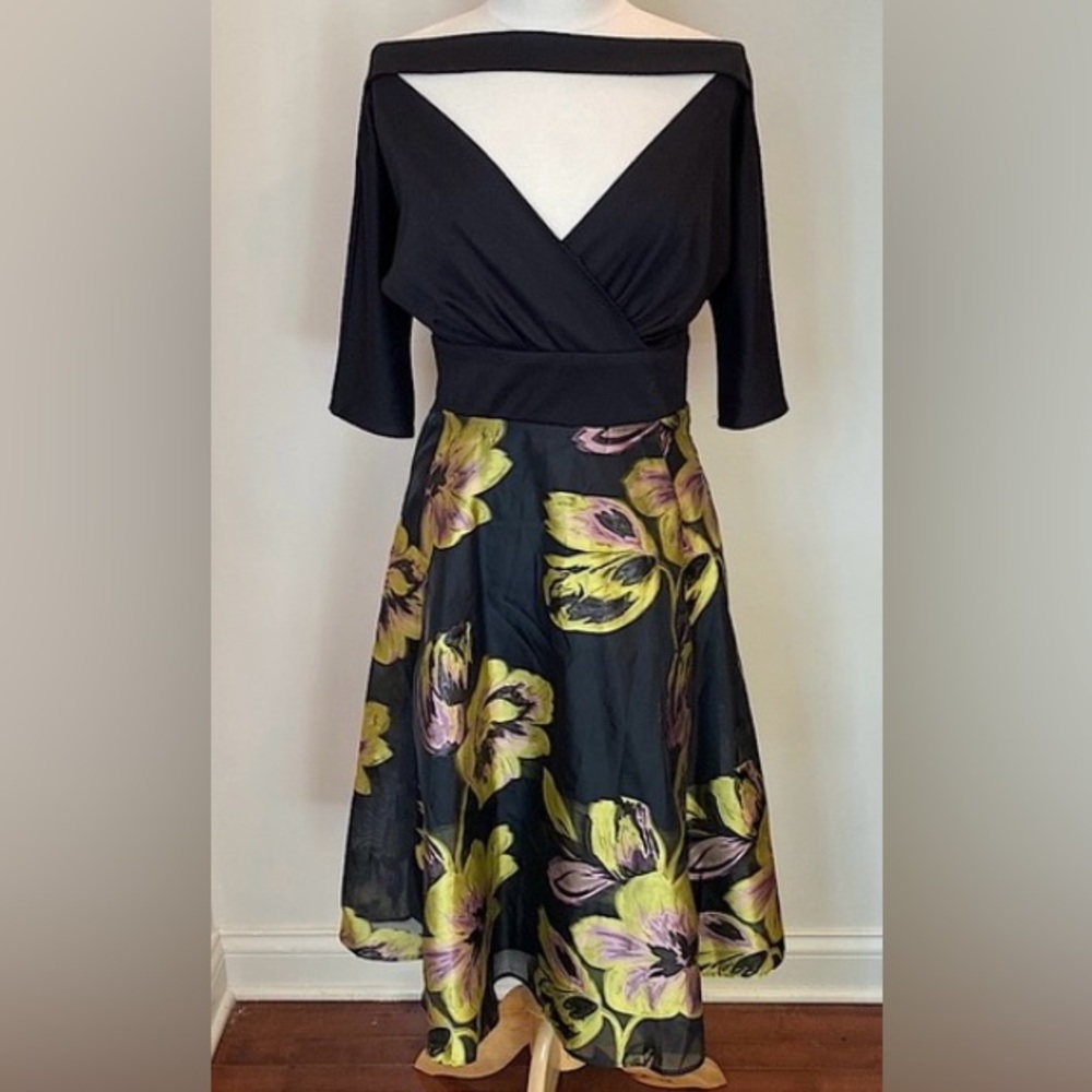 Eva Franco Angela Jaquard Organza Black Gold Floral SZ 10 Retro Glamour Dress